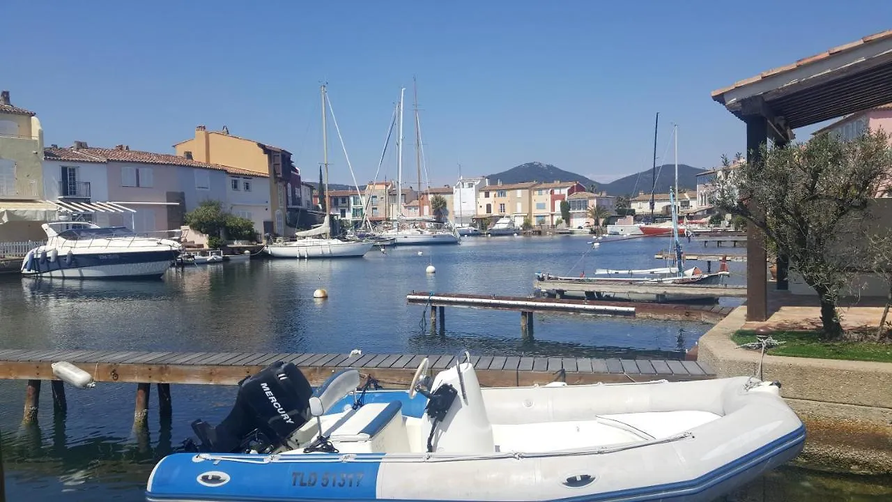 Apartament Les Pieds Dans L'Eau Grimaud Francja