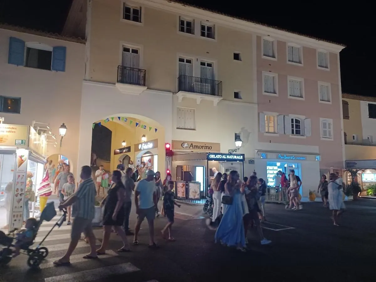 Apartament Les Pieds Dans L'Eau Grimaud